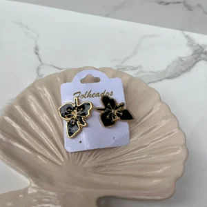Arbolito de navidad negro con dorado