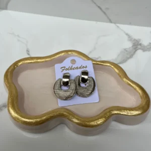 Arete pinterest plateado