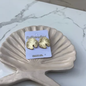 Arete tipo C dorado