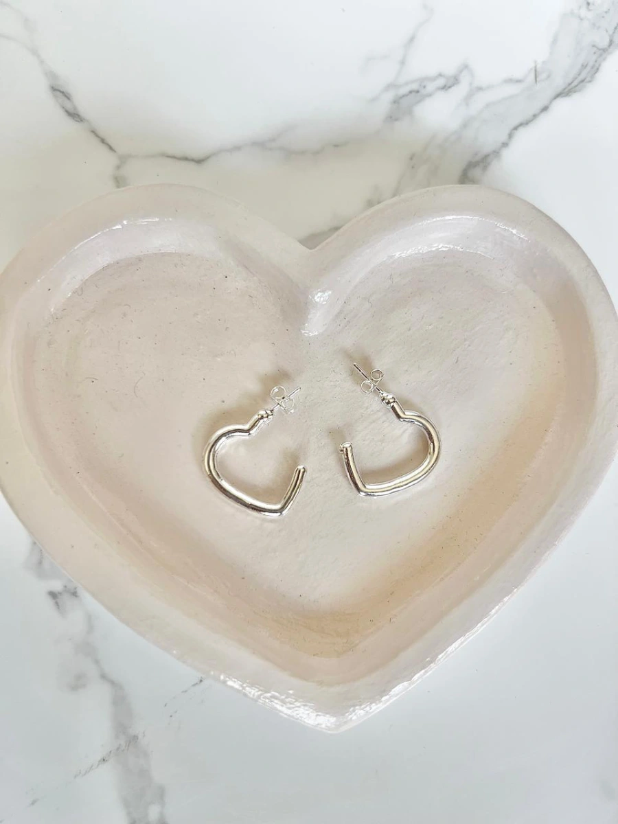 Argollas en forma de corazón