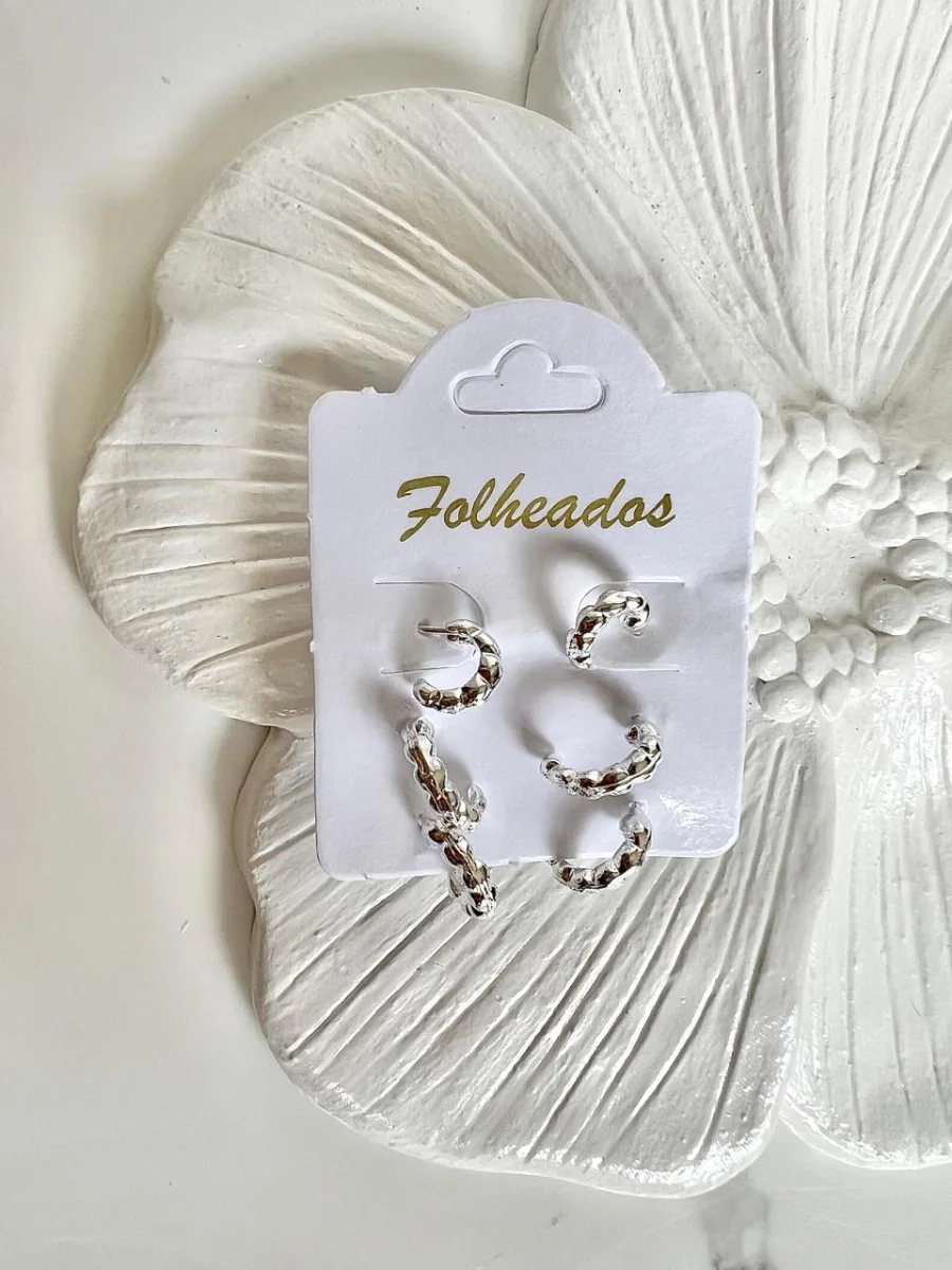 Argollitas pequeñas con puntos plateadas