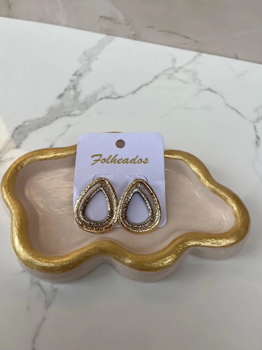 Camapanitas dobles con textura dorado