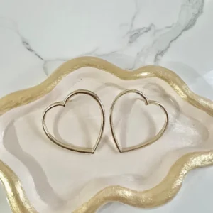 Corazón argolla sin relleno dorado