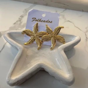 Estrellas de mar grandes puntos