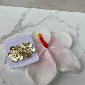 Flor doble dorado