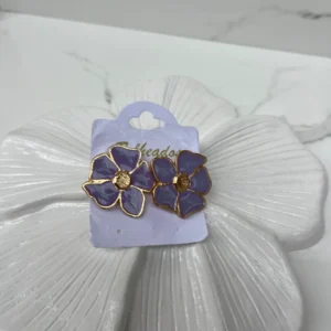Flor lila con dorado y detalles