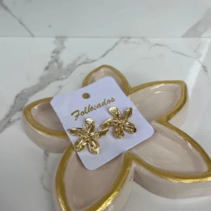Flor tipo estrella dorada
