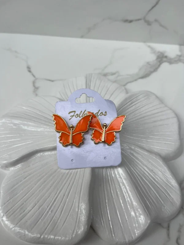Mariposas naranjas con dorado