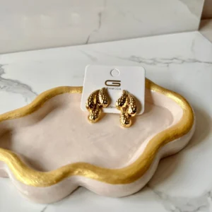 3 gotas con puntitos dorados