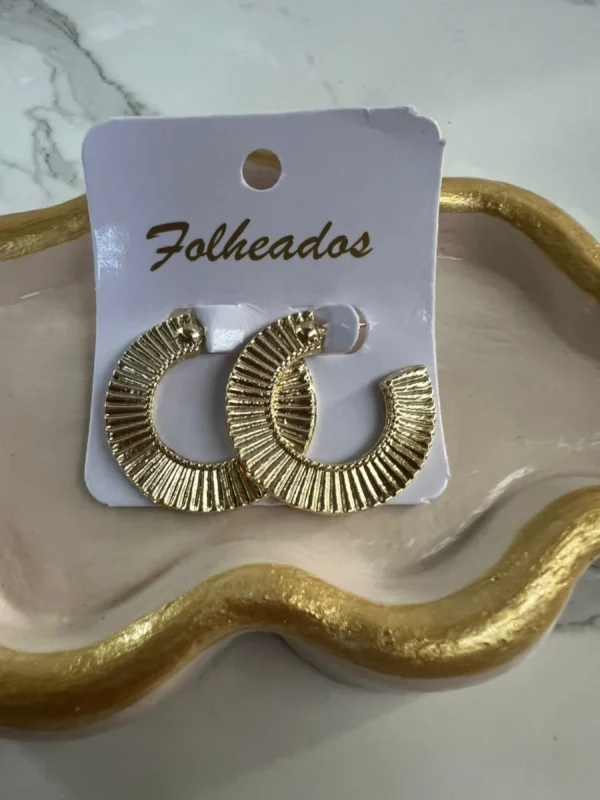 Argollas grandes escalera dorado