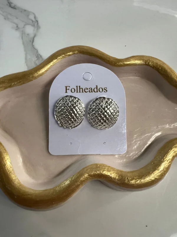 Botón pequeño con puntitos plateado