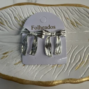 Moñitos con colca larga plateado