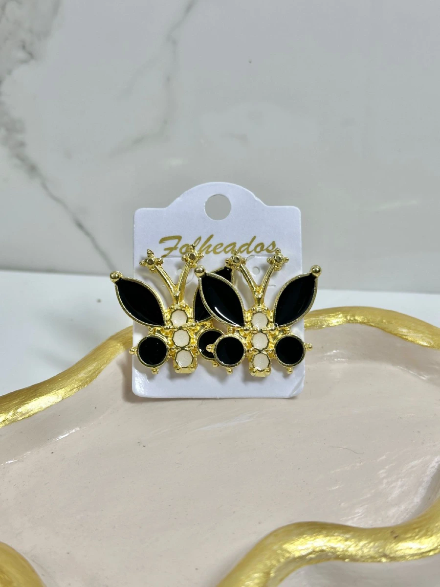 Mariposa con antena negra con blanco