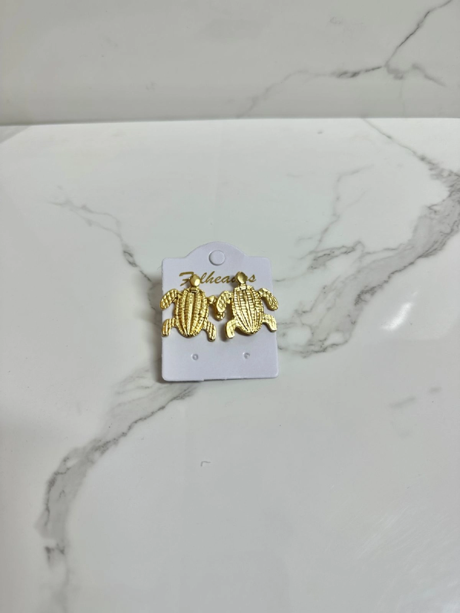 Tortuga pequeña dorada