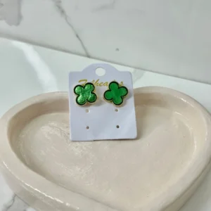 Van cleef verde pequeño con borde negro y dorado